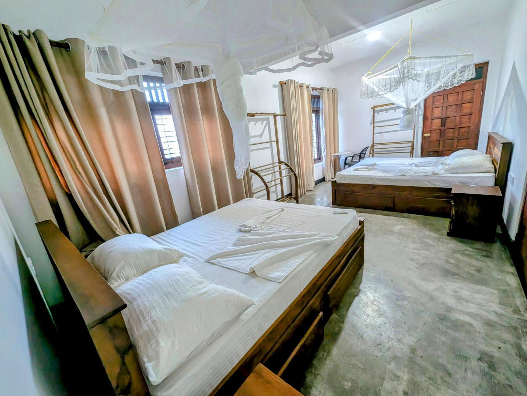 Hostel Costels Weligama Exterior foto