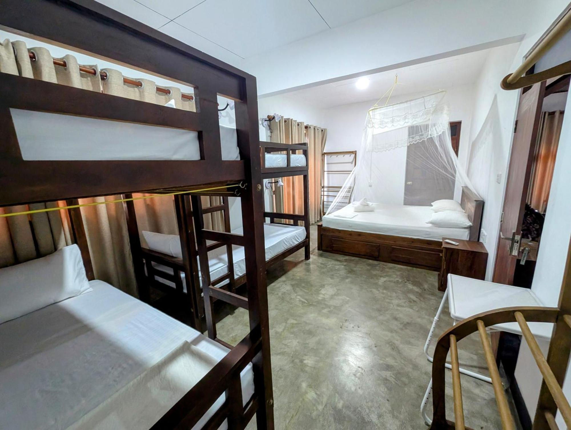 Hostel Costels Weligama Exterior foto